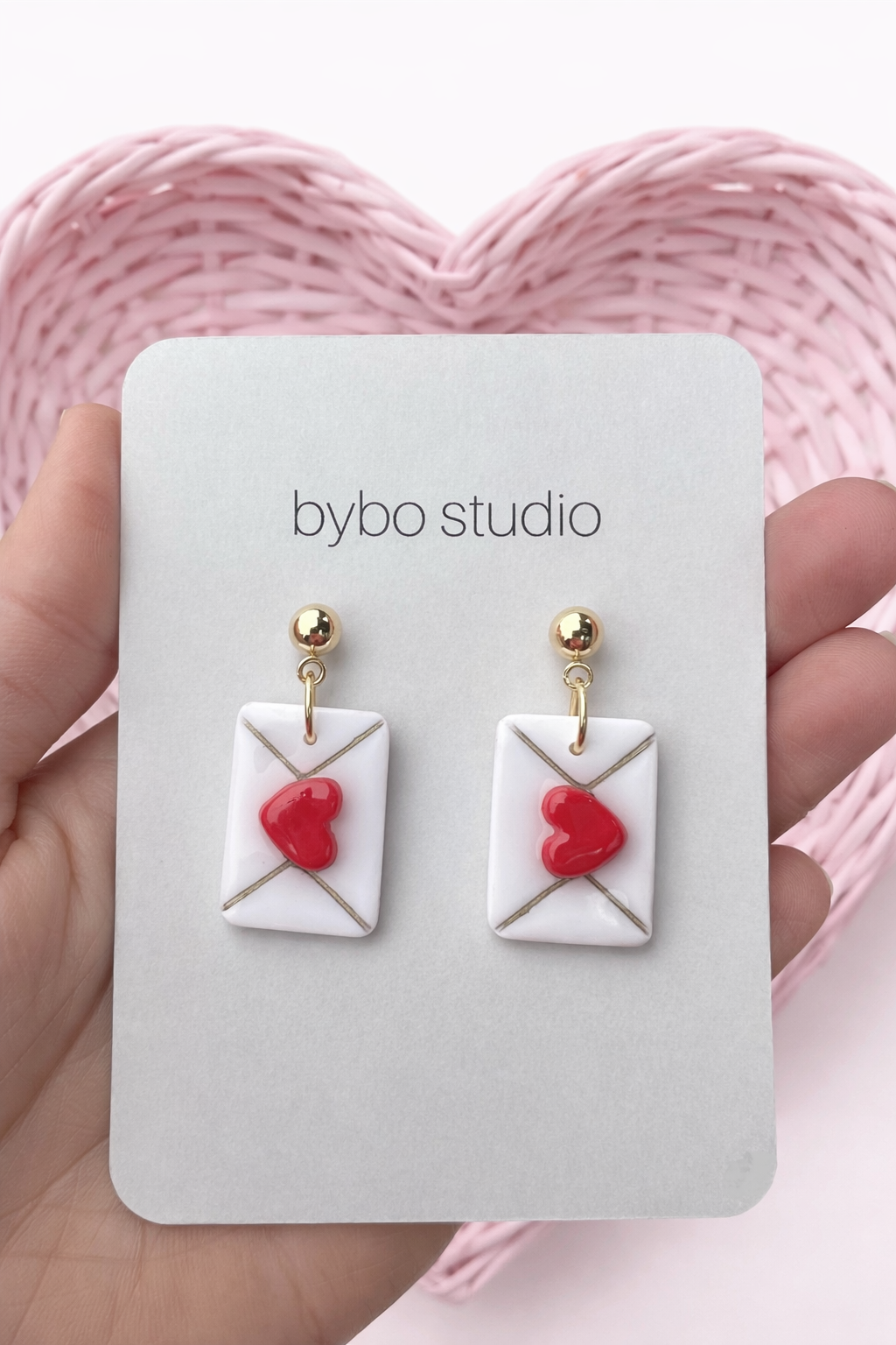 Mini envelope dangle