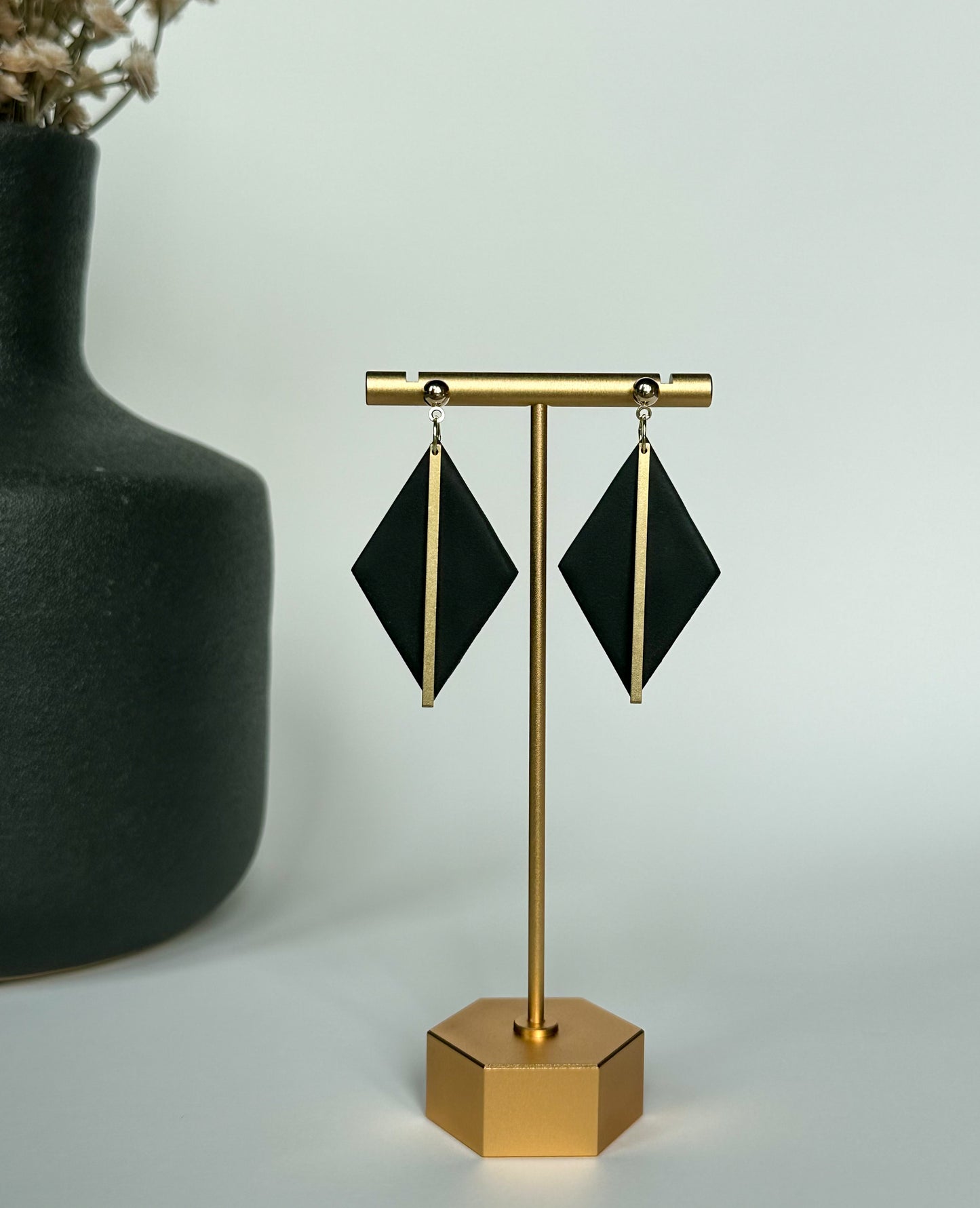 Olivia (multiple colors)